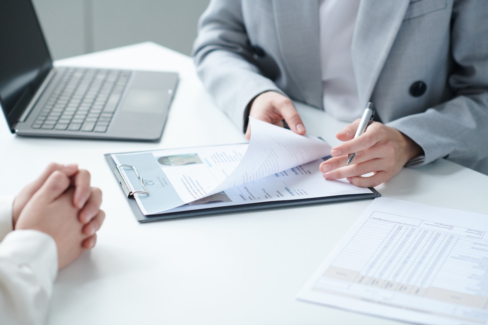 المهارات المتقدمة في إجراء المقابلات والتوظيف - دورة تدريبية